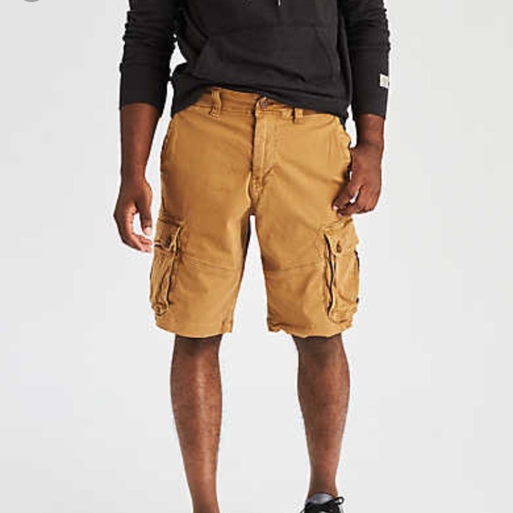 🎈SOLD🎈Men’s American Eagle cargo shorts BUNDLE!!